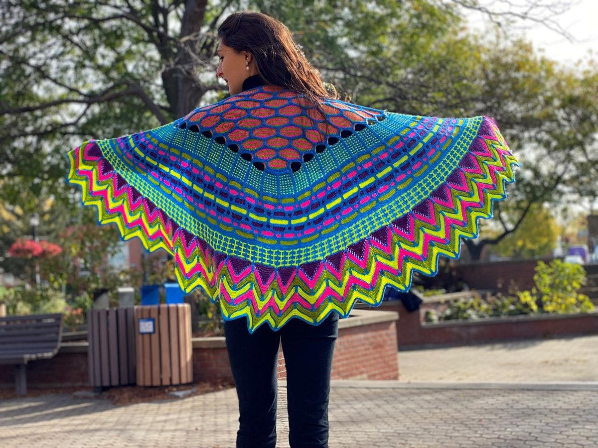 Knitting knit | Slipstravaganza shawl by Stephen West - Biscotte Yarns