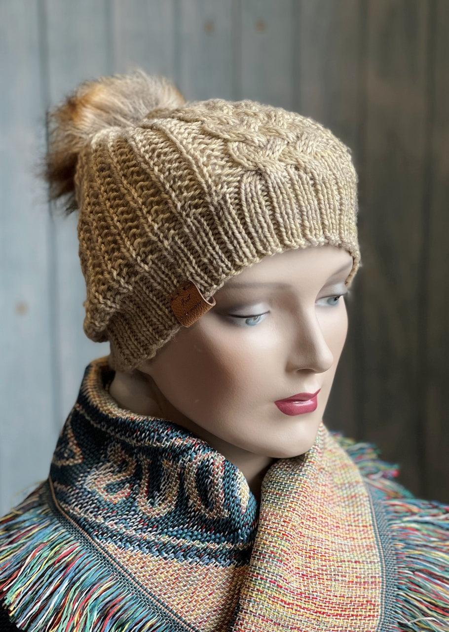 Molly's hat | Free knitting pattern - Biscotte Yarns