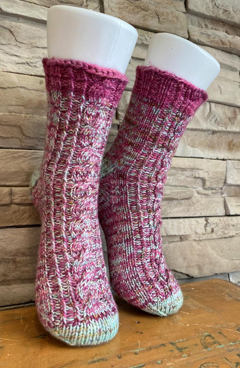 Faraway Friends Socks | Free Knitting Pattern - Biscotte Yarns