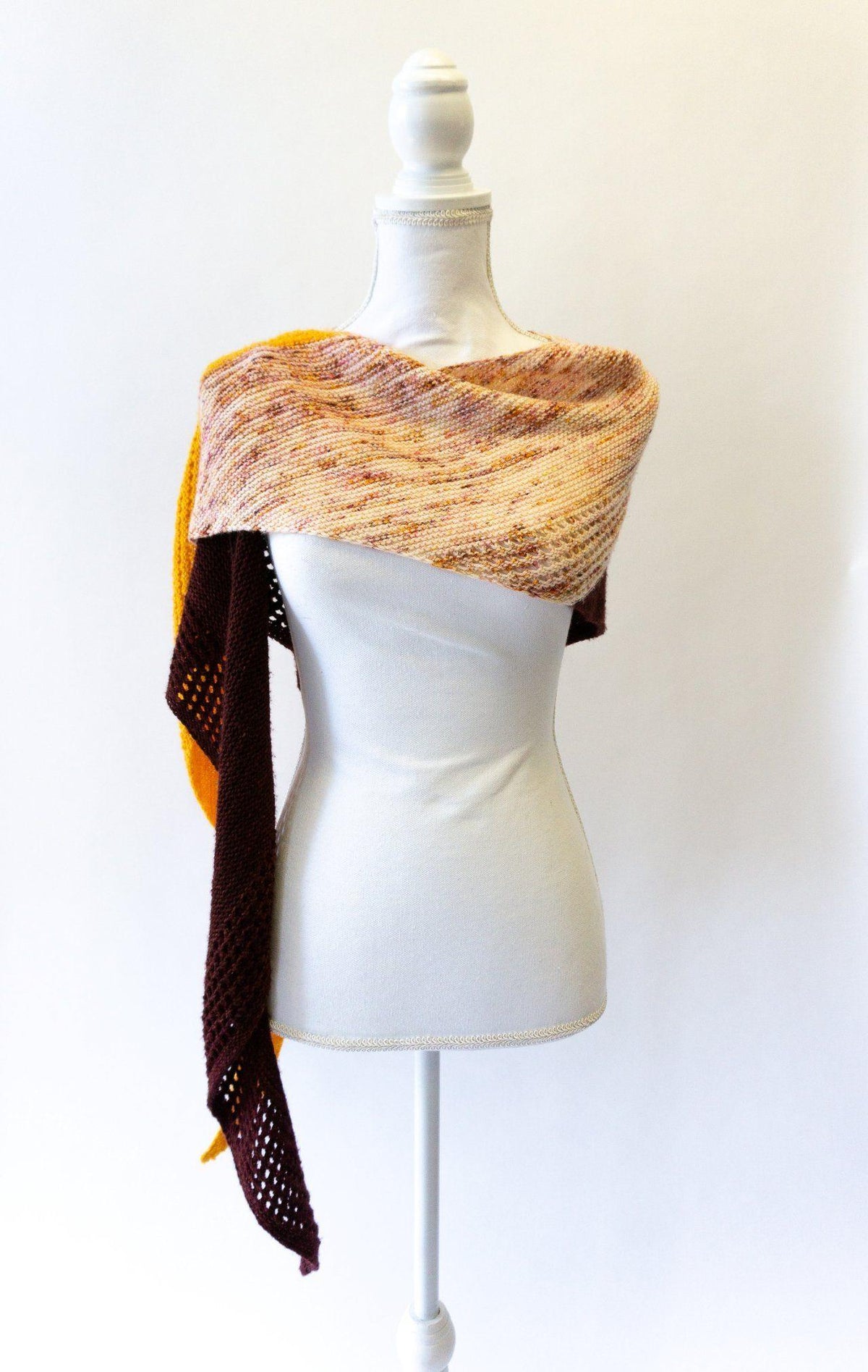 MAGIC SPRING SHAWL knitting kit by Katerina Bobkova - Biscotte Yarns