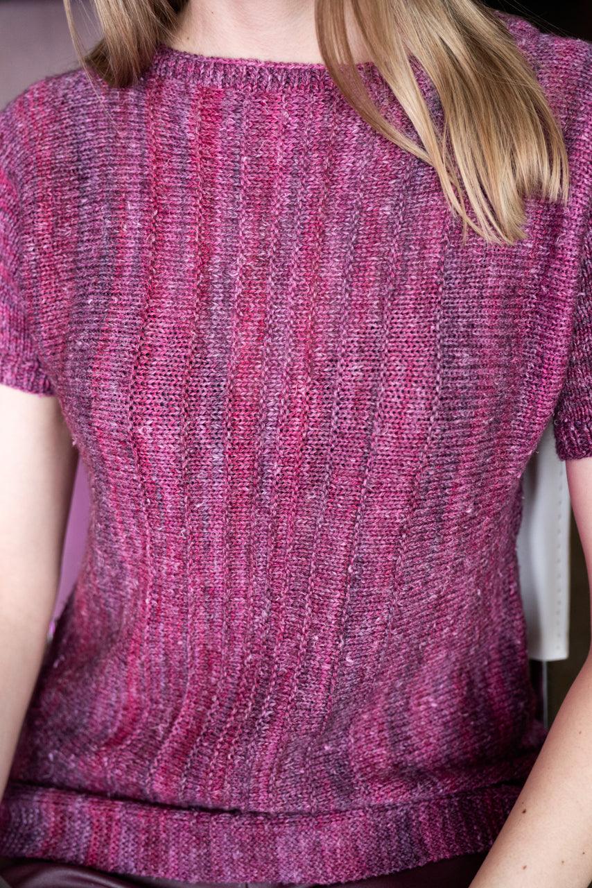 Vertiligne | Pullover short sleeves - Free knitting pattern - Biscotte Yarns