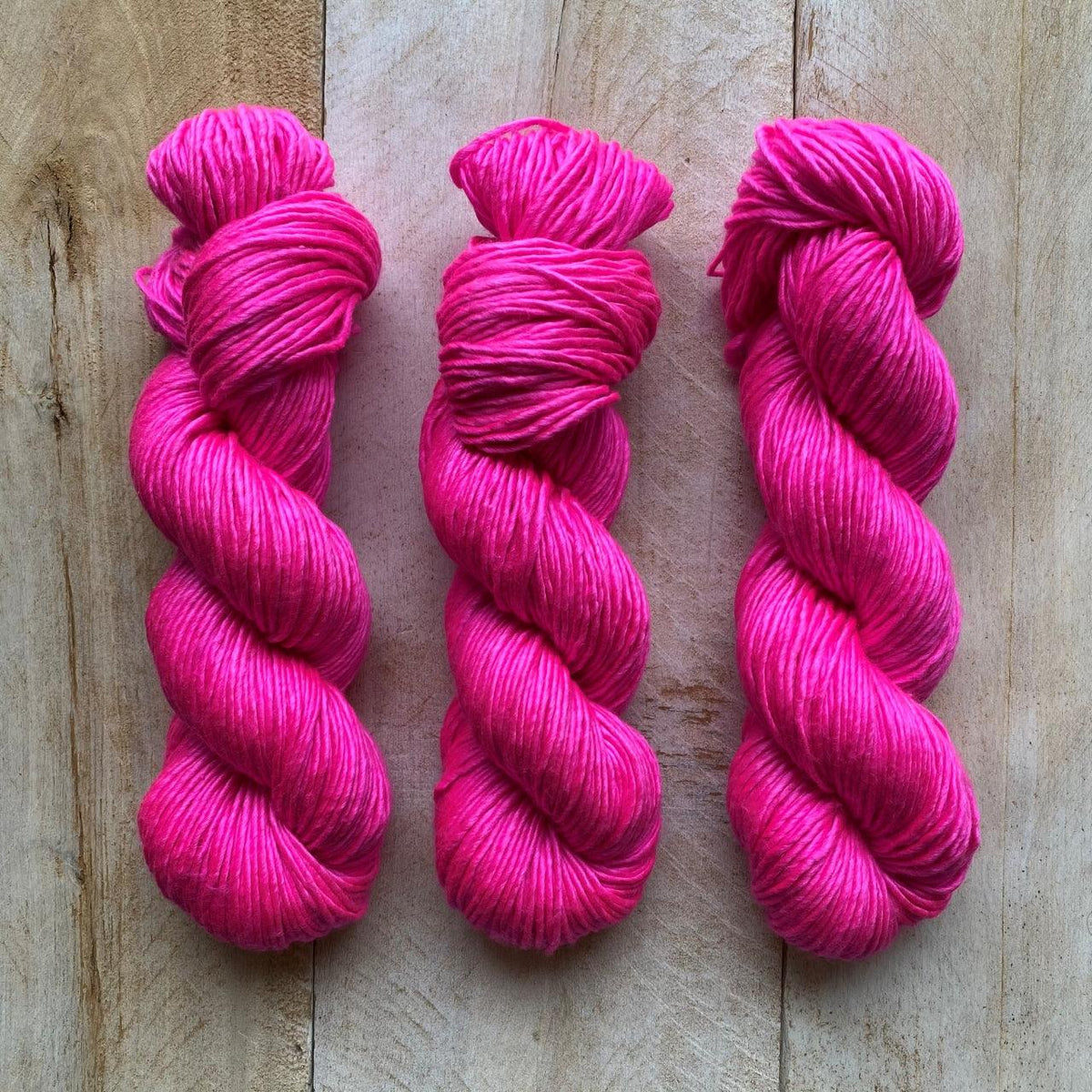 ALBUS ROSE NEON - Biscotte Yarns