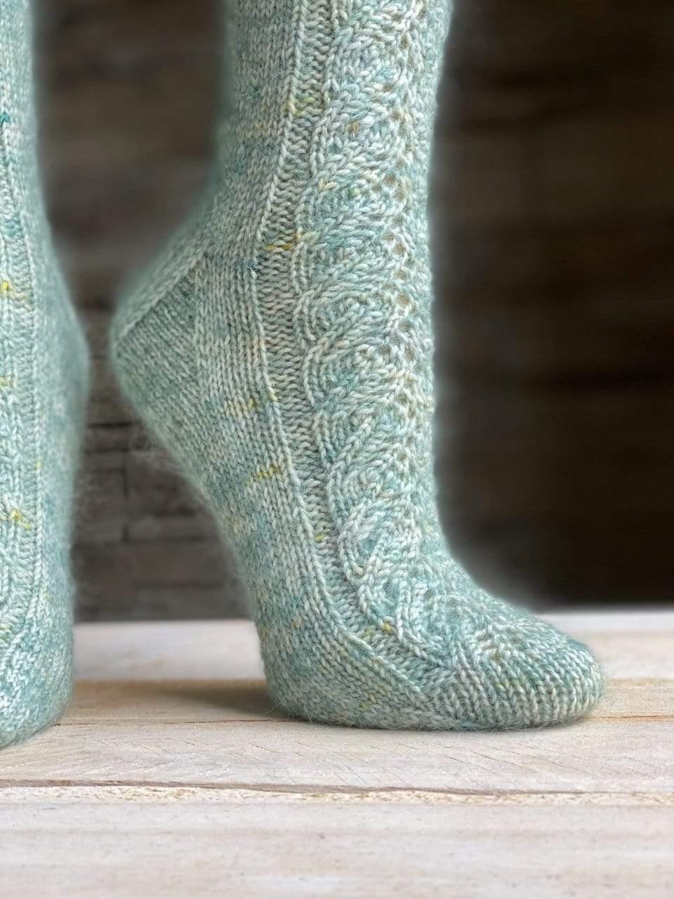 CLOUD 9 | Free Knitting Socks Pattern - Biscotte Yarns