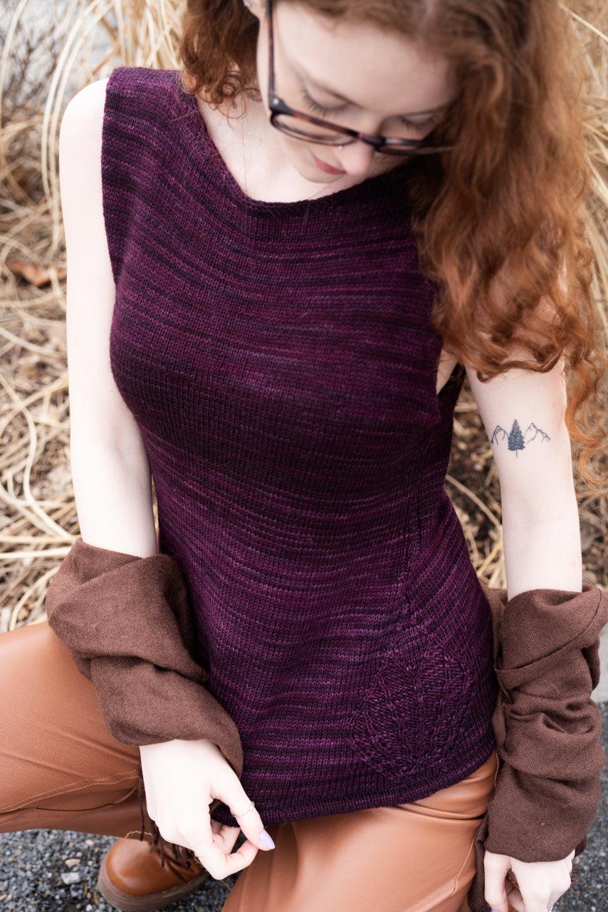 Queen Of Spades - Sleeveless Pullover Pattern - Biscotte Yarns