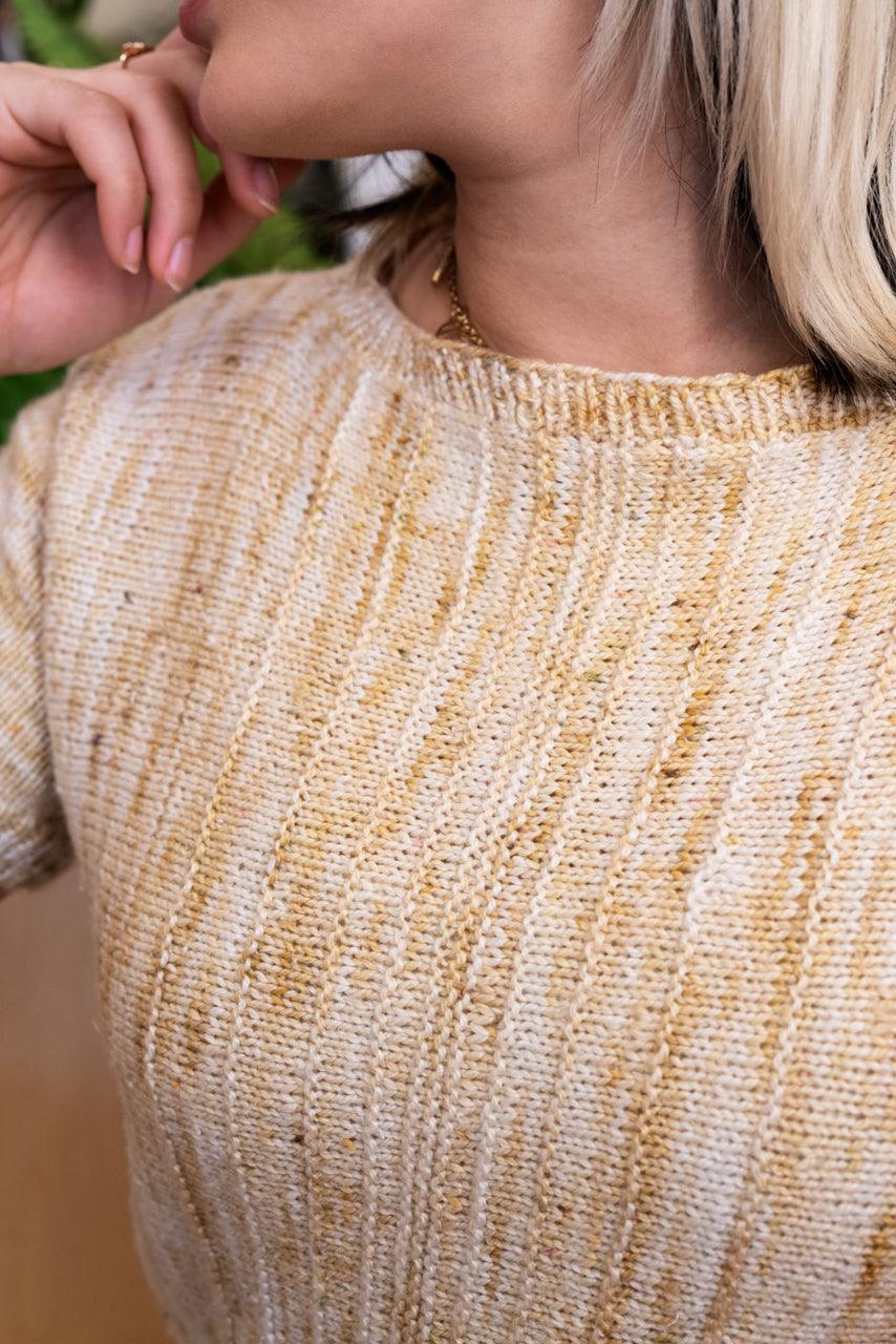 Vertiligne | Pullover short sleeves - Free knitting pattern - Biscotte Yarns