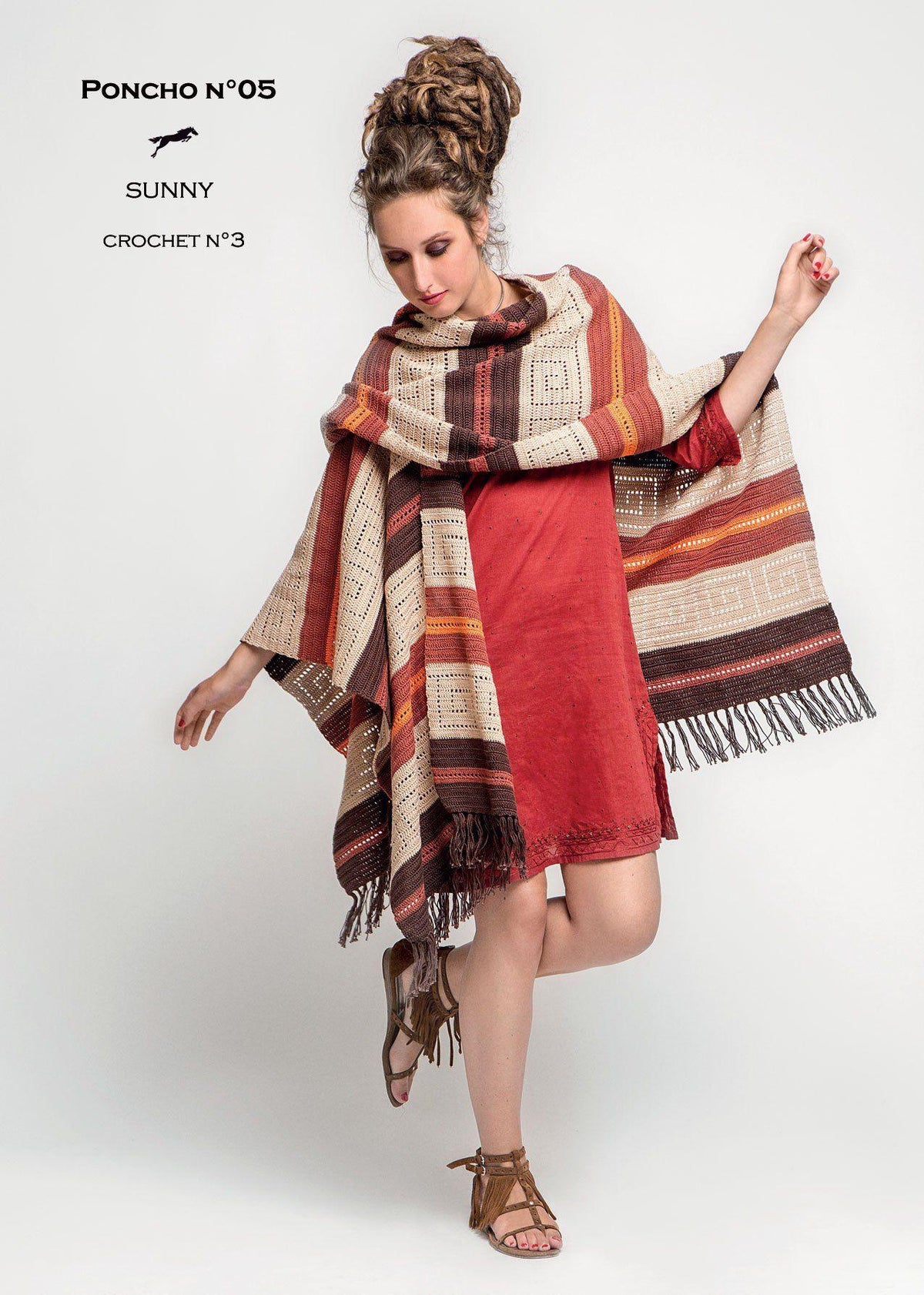 Free Cheval Blanc pattern - Poncho cat.24-05 - Biscotte Yarns