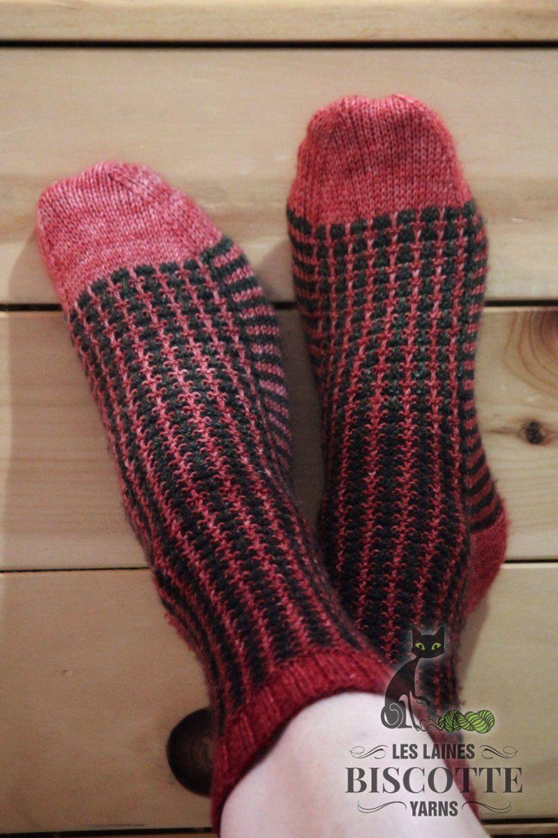 Longueuil Free sock pattern - Biscotte Yarns