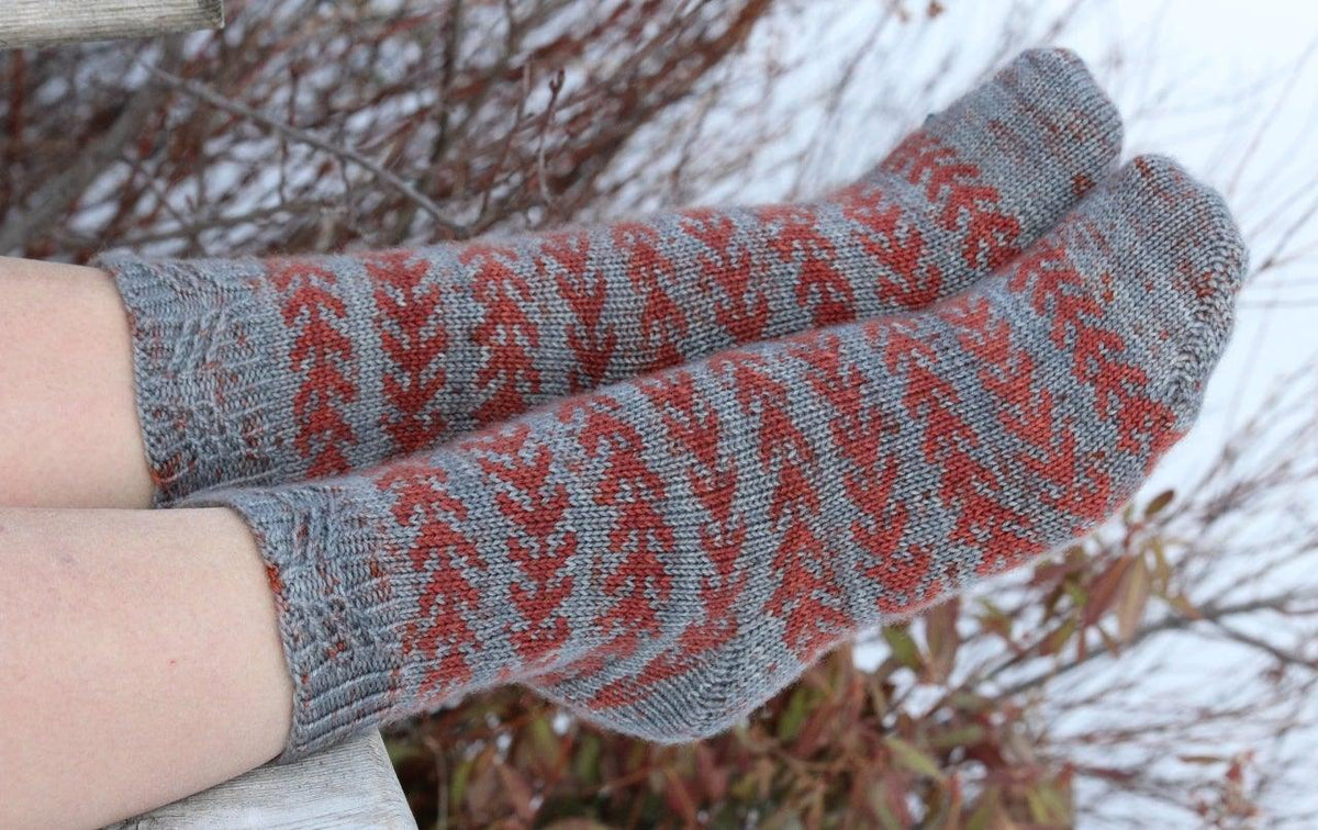 SEASCAPE | Free Socks Pattern - Biscotte Yarns