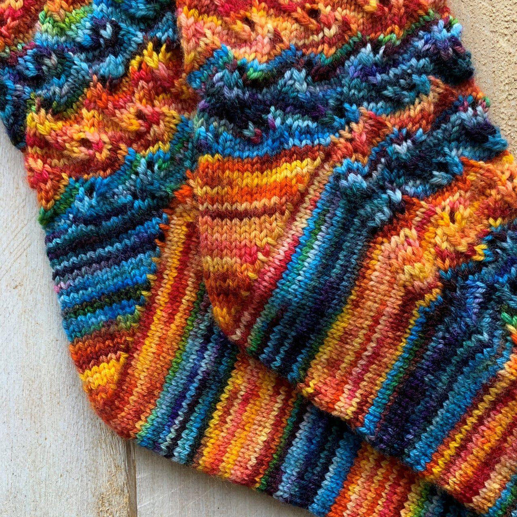 Flames of Bonfire Socks | Free Knitting Pattern – Biscotte Yarns