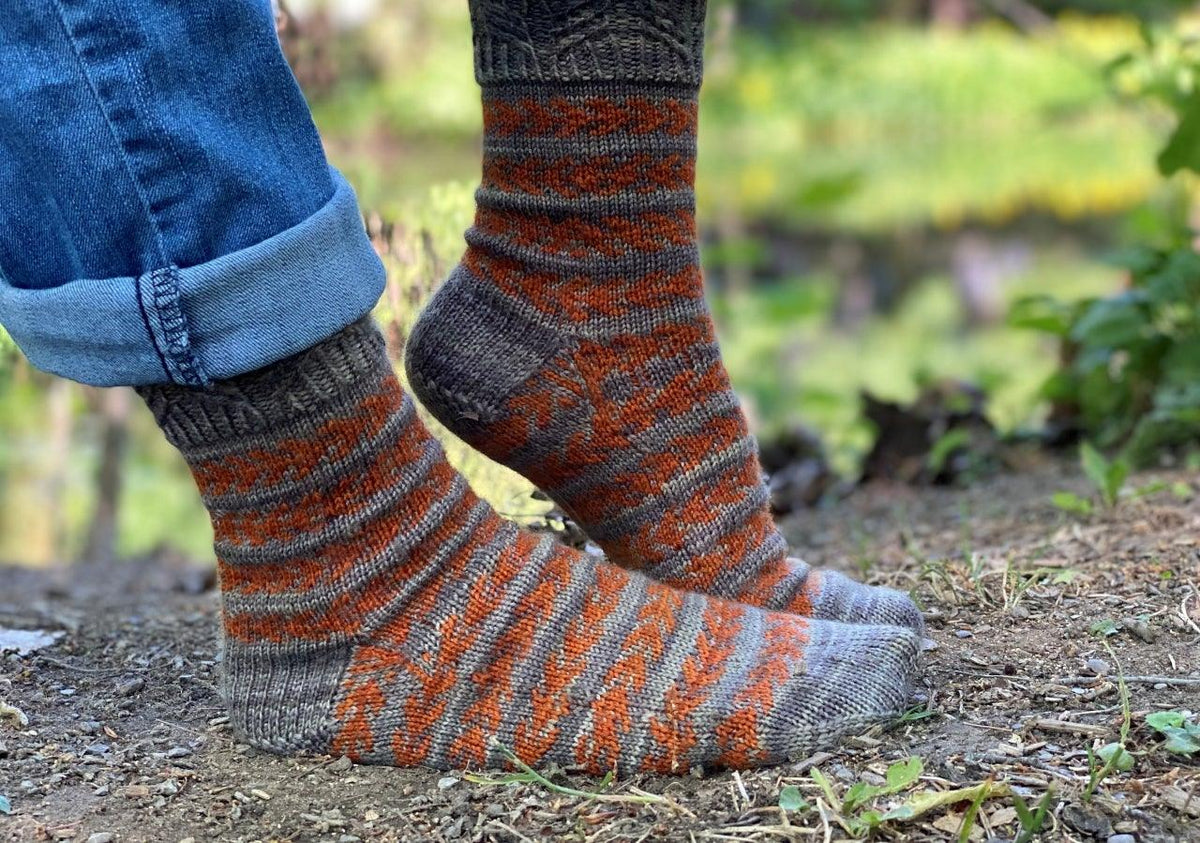 SEASCAPE | Free Socks Pattern - Biscotte Yarns