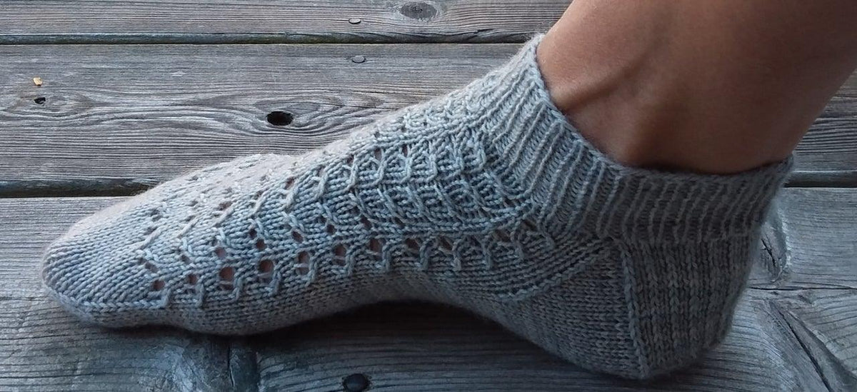 Short & Sweet | Sock Pattern - Biscotte Yarns