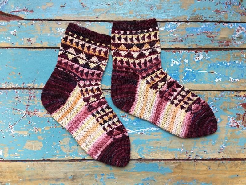 Triangle Socks | Knitting Pattern - Biscotte Yarns