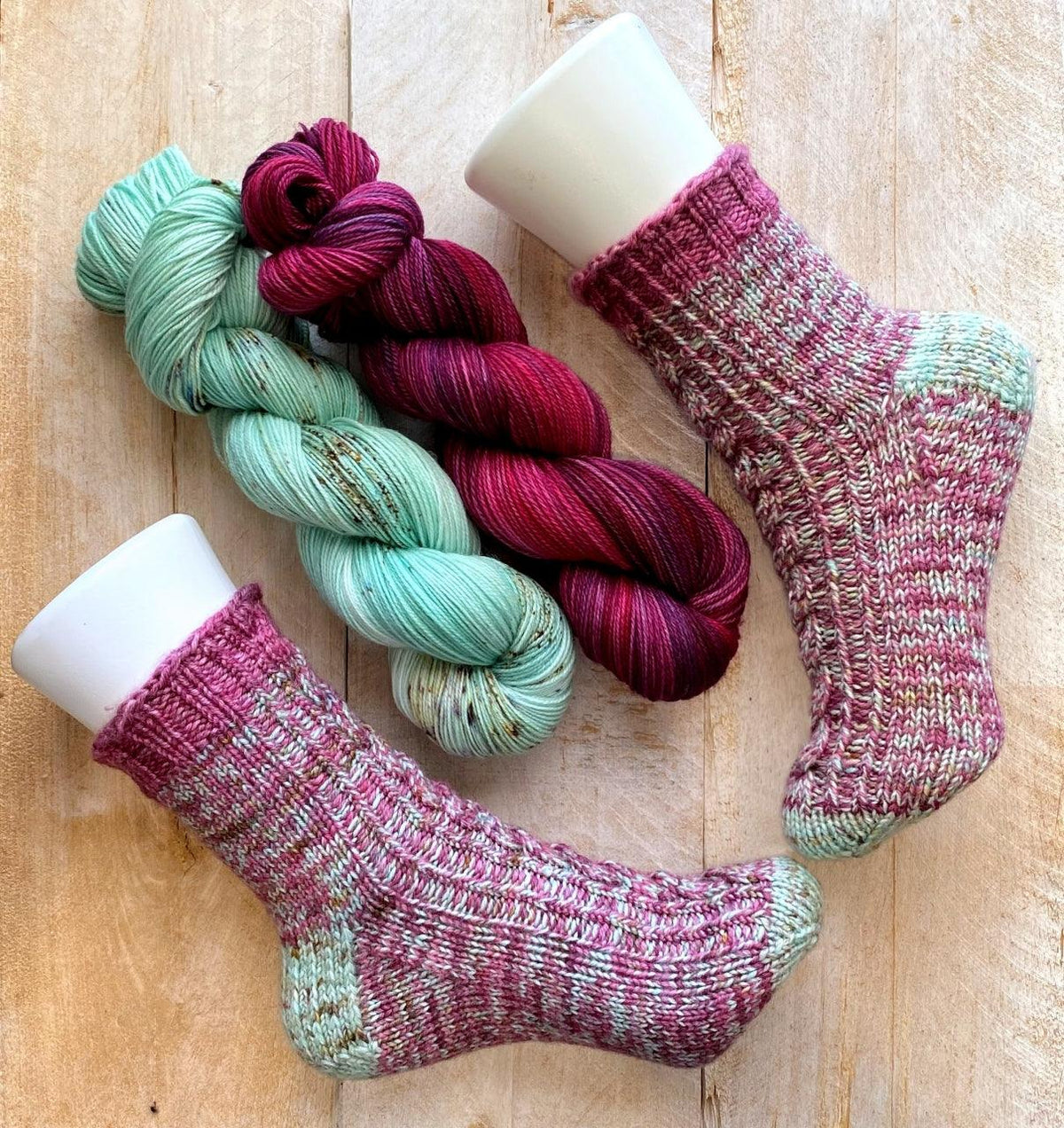 Faraway Friends Socks | Free Knitting Pattern - Biscotte Yarns