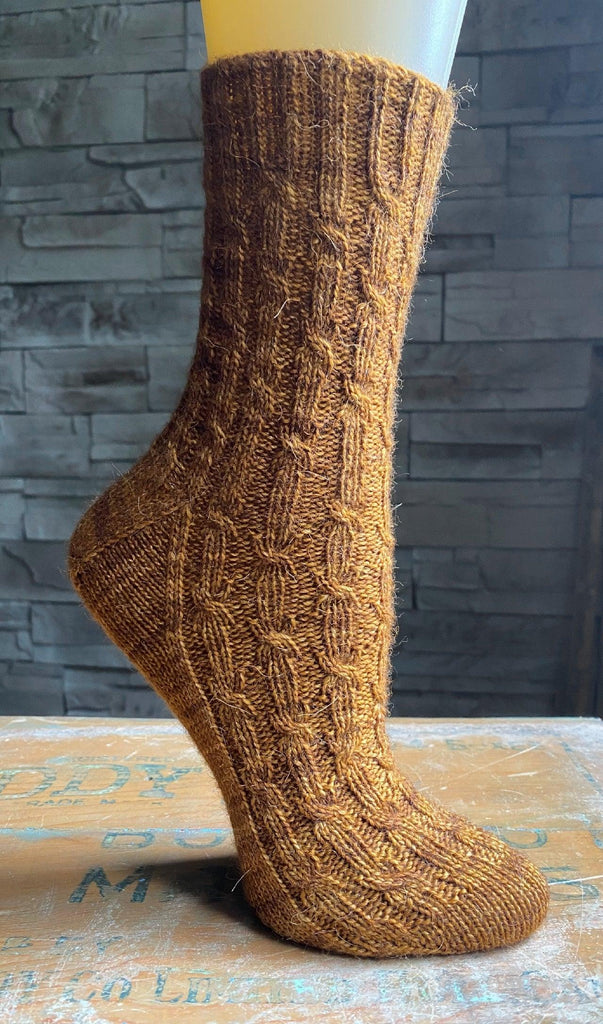 Chem-Chemney | Socks Pattern - Biscotte Yarns
