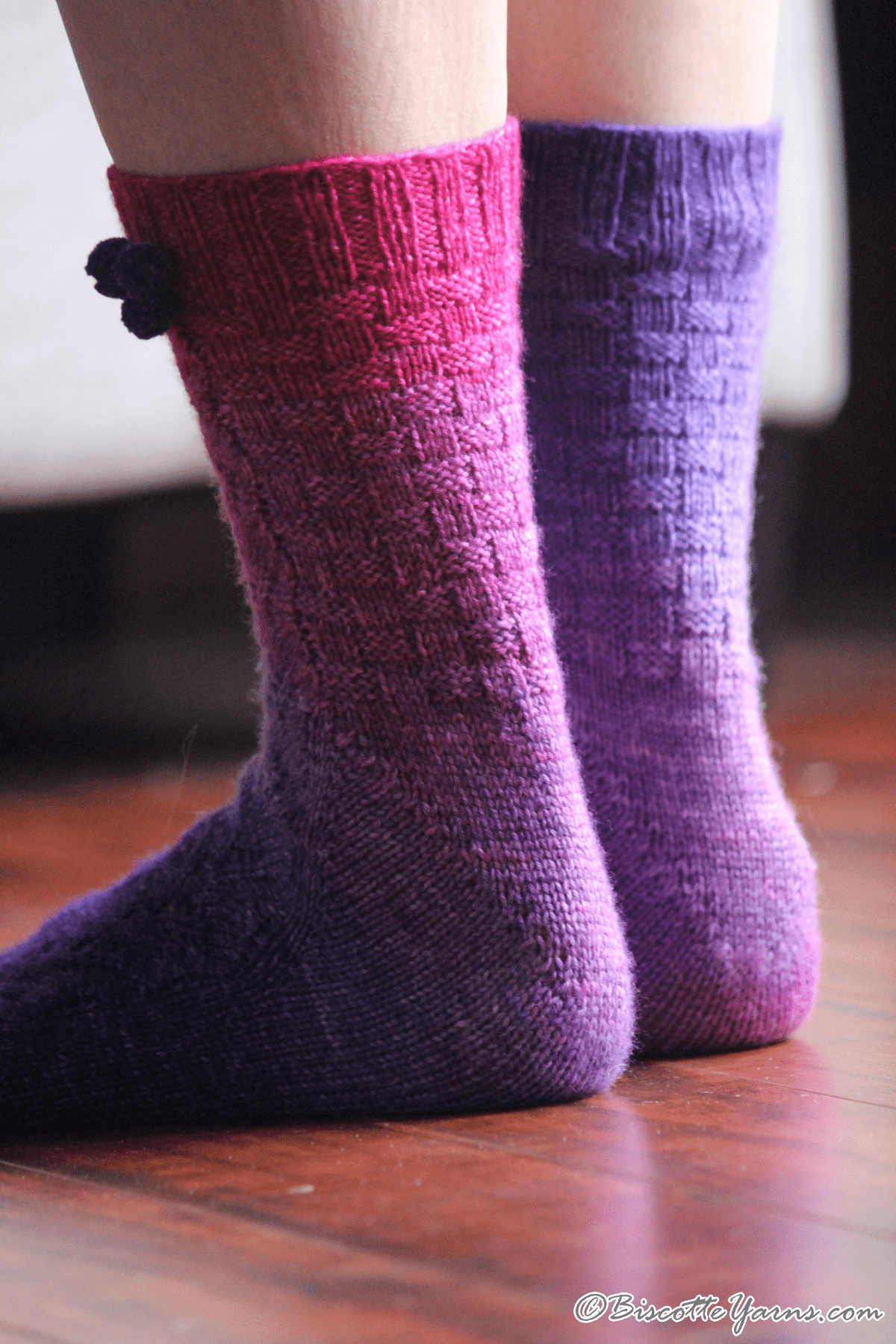 Blueberry Mocktail Socks Pattern - Biscotte Yarns