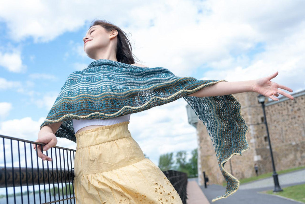 Fête des Couleurs Shawl Pattern - Biscotte Yarns