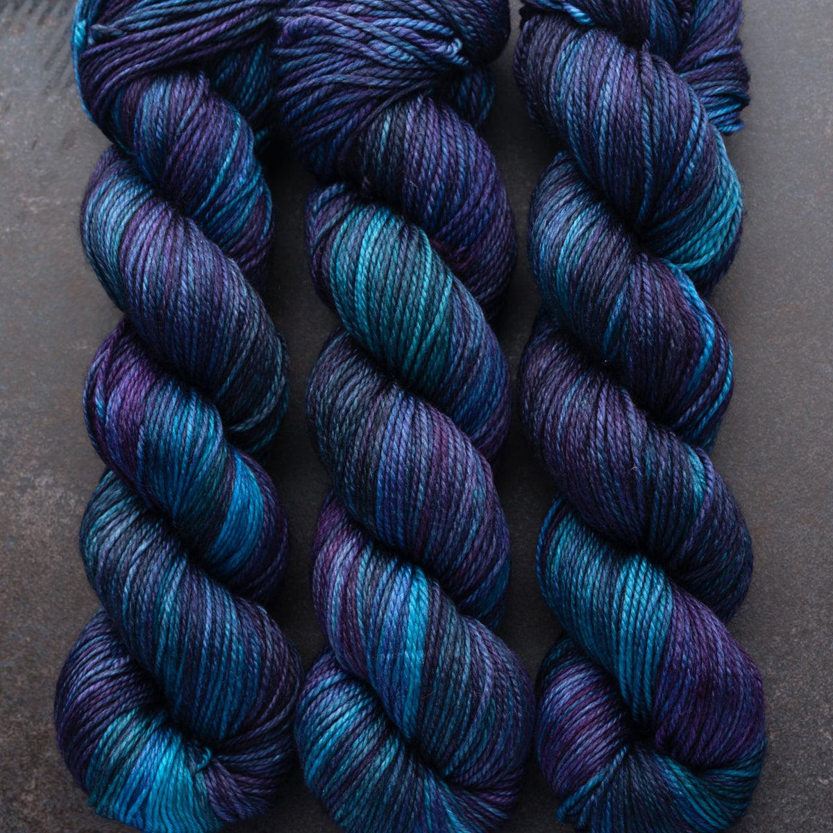 DK PURE KRYPTONIGHT - Biscotte Yarns