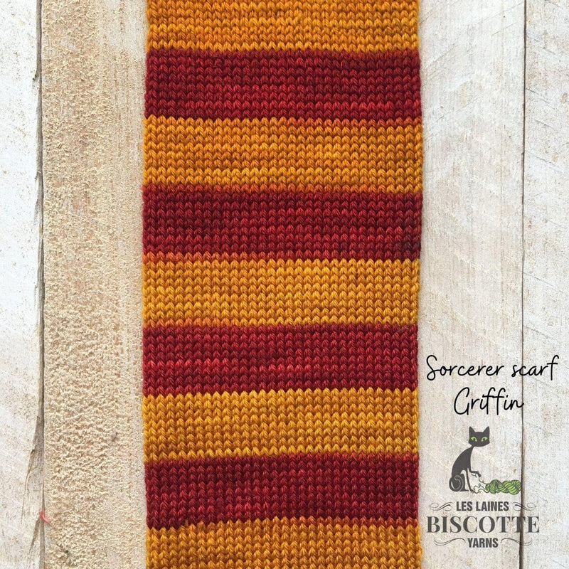 Harry potter yarn gryffindor scarf