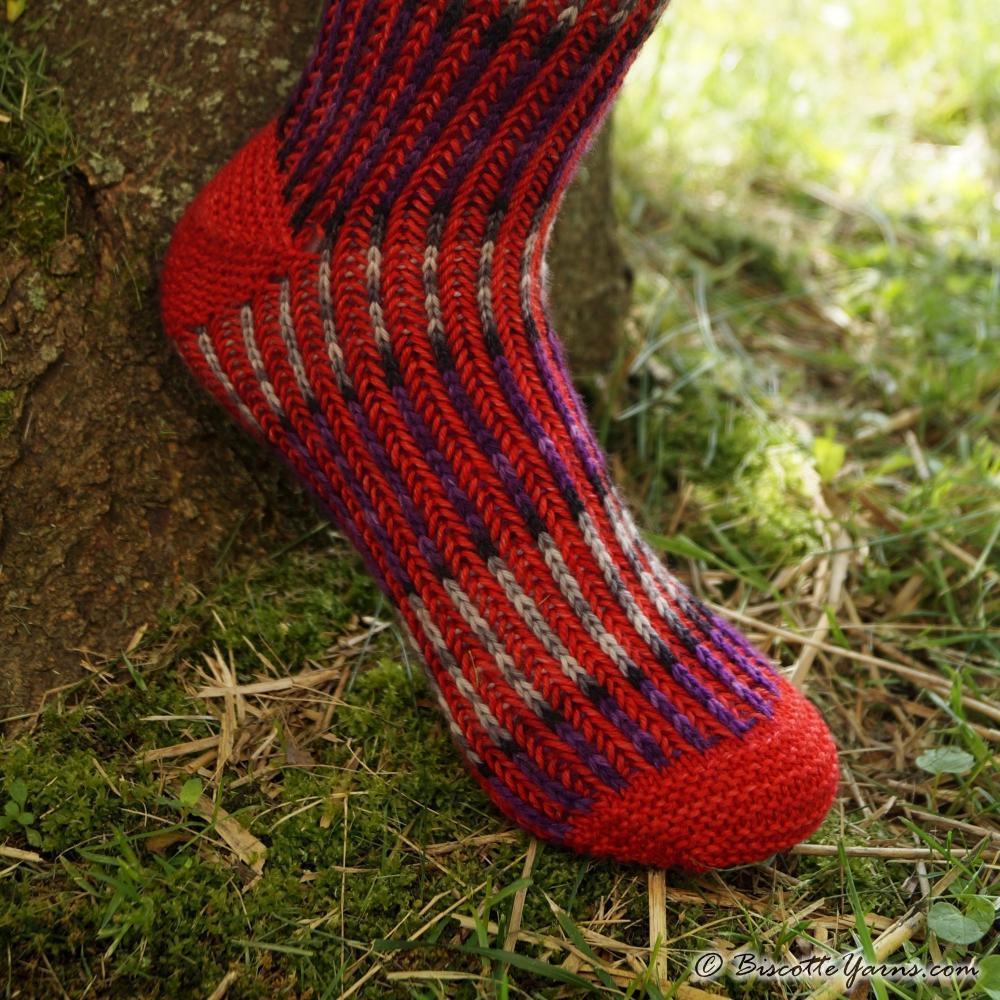 Free Brioche Socks Pattern - Biscotte Yarns