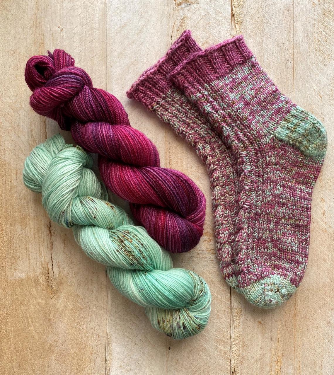 Faraway Friends Socks | Free Knitting Pattern - Biscotte Yarns