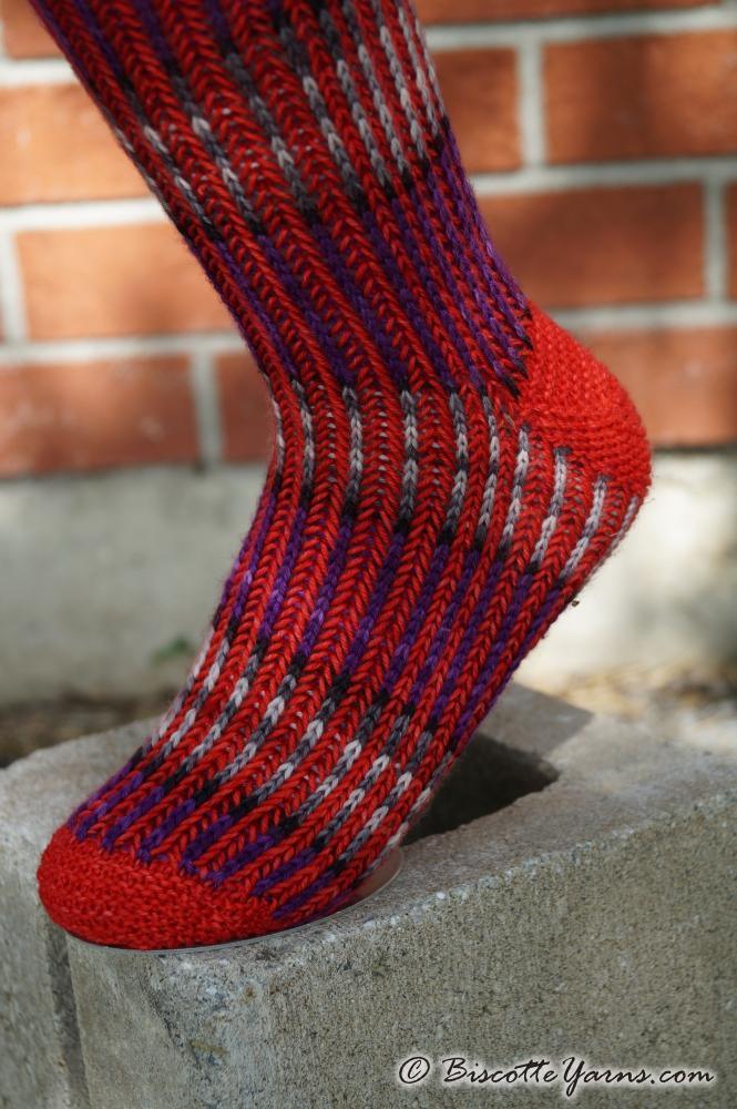 Free Brioche Socks Pattern - Biscotte Yarns