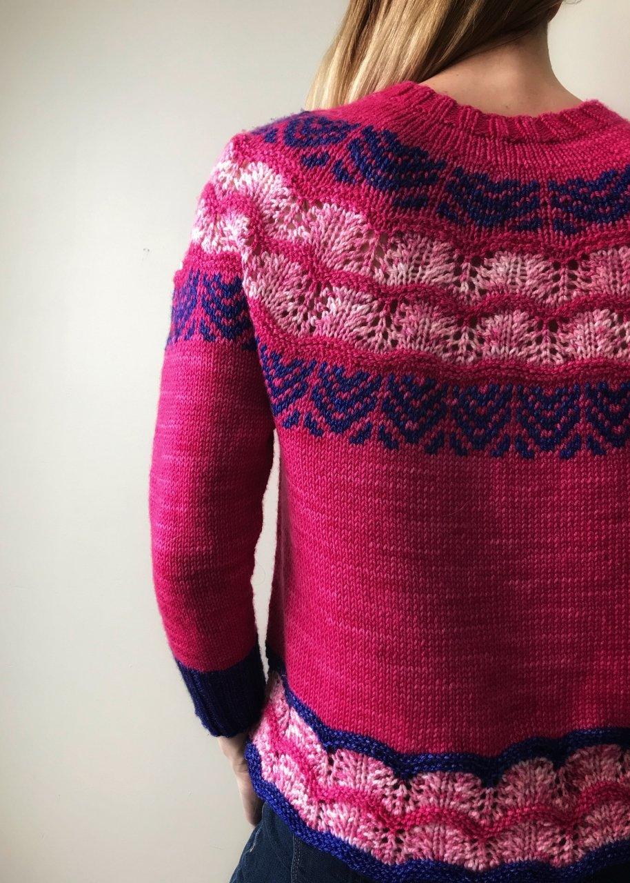 Pretty in pink Pullover | Free knitting Pattern - Biscotte Yarns