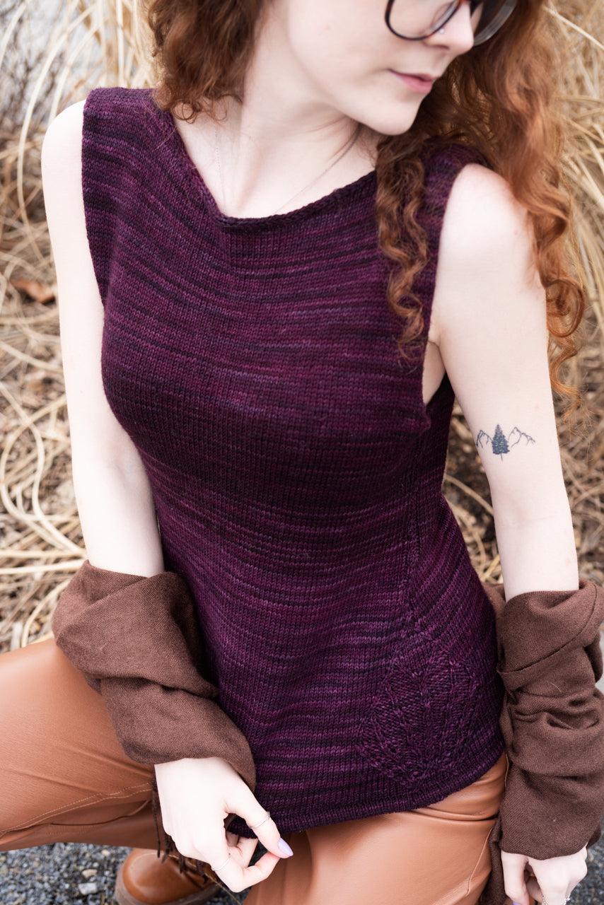 Queen Of Spades - Sleeveless Pullover Pattern - Biscotte Yarns