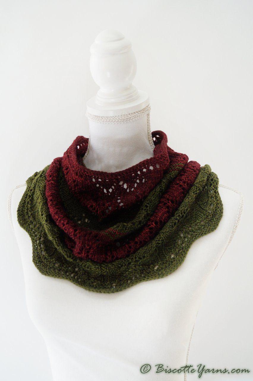 Knitting pattern Eugenia's Garden cowl - Biscotte Yarns