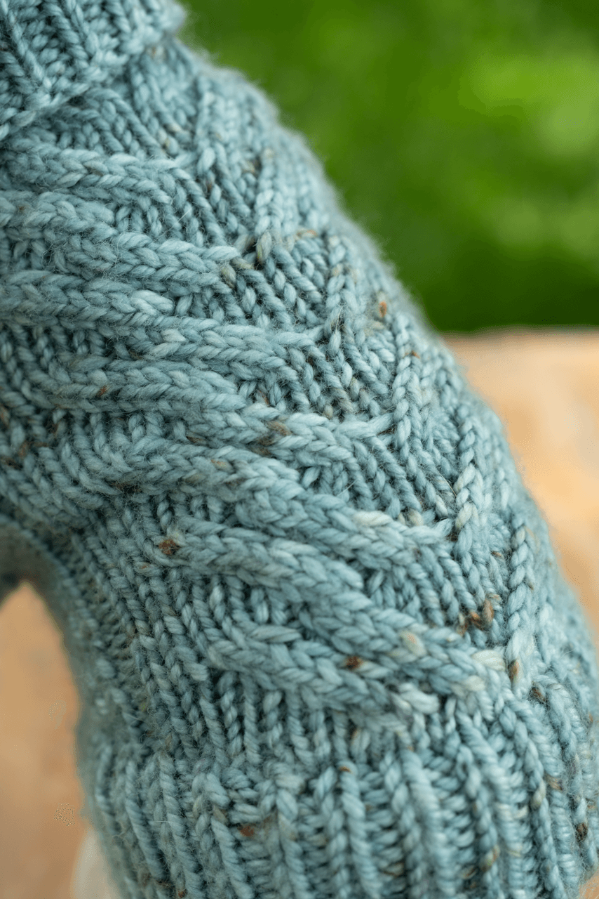 Engel Pullover | Dog Pattern - Biscotte Yarns