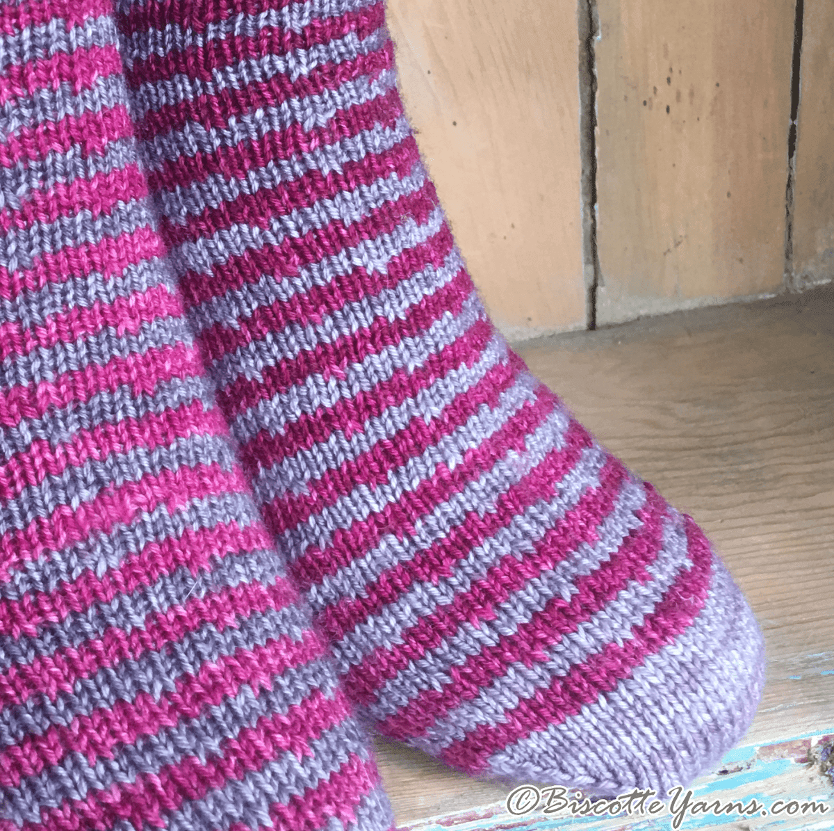 Free socks pattern - The 2 make a pair (Les 2 font la paire) - Biscotte Yarns