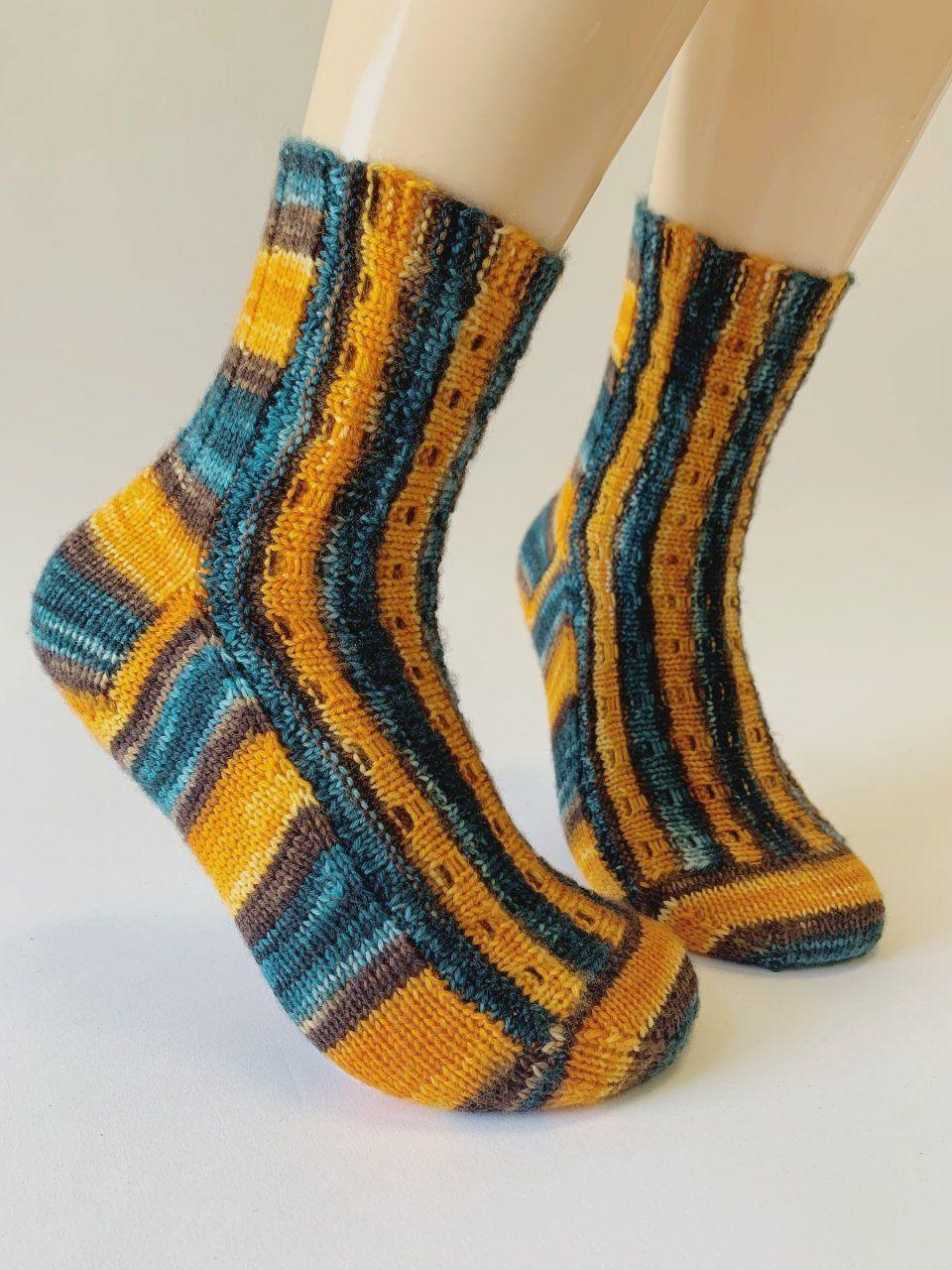 Socks pattern Hori-Verti - Biscotte Yarns