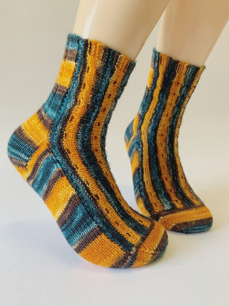 Socks pattern Hori-Verti – Biscotte Yarns