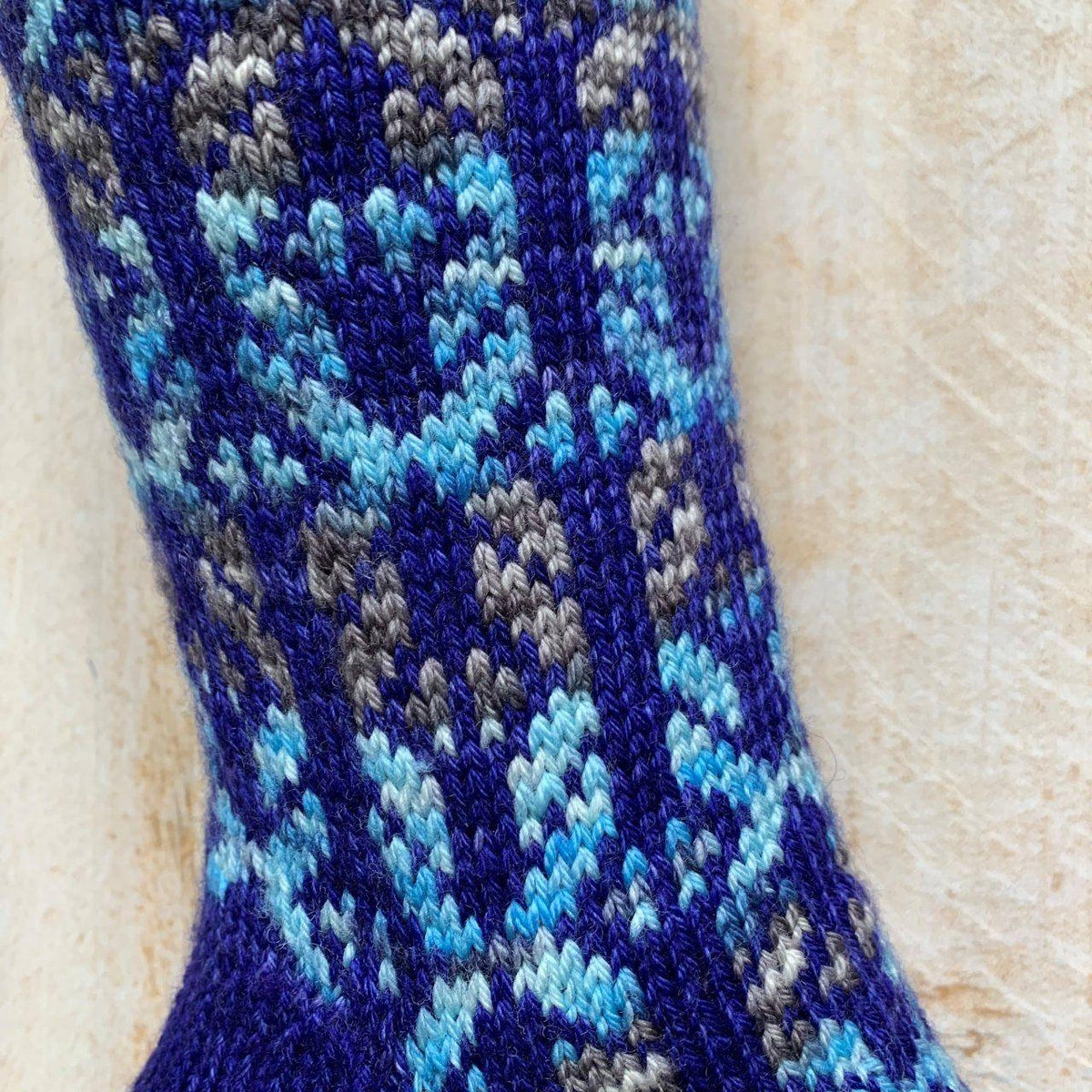 XO Socks | Knitting Pattern - Biscotte Yarns