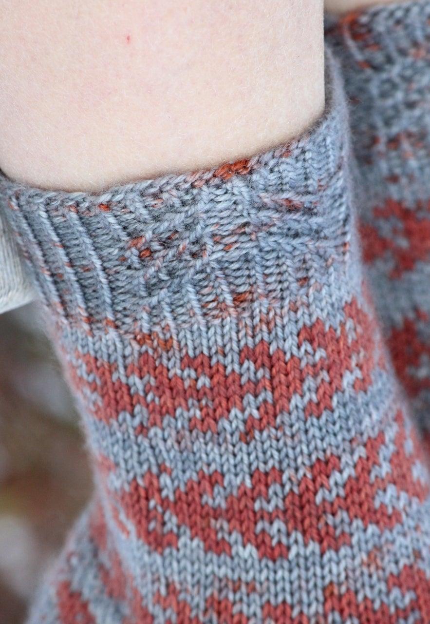 SEASCAPE | Free Socks Pattern - Biscotte Yarns