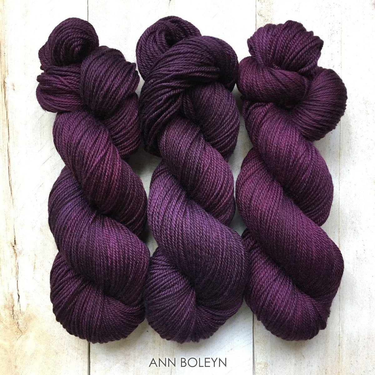 DK PURE LR ANN BOLEYN - Biscotte Yarns