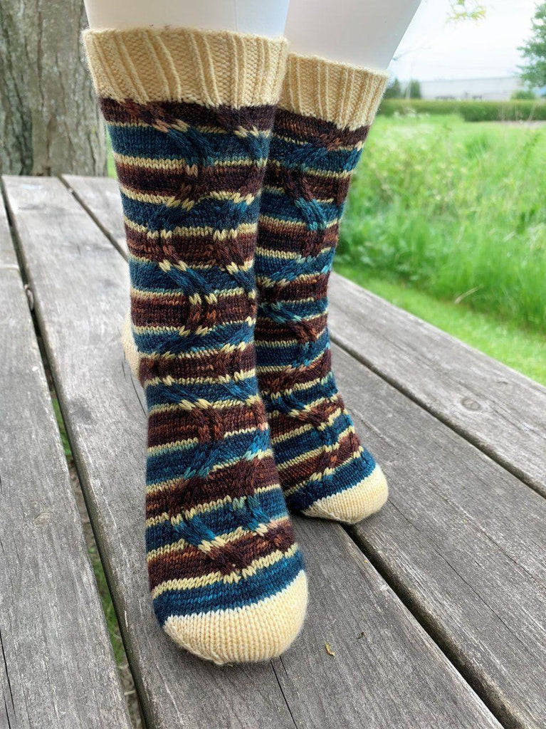 In The Grass Zig-Zag Socks | Free Knitting Pattern - Biscotte Yarns