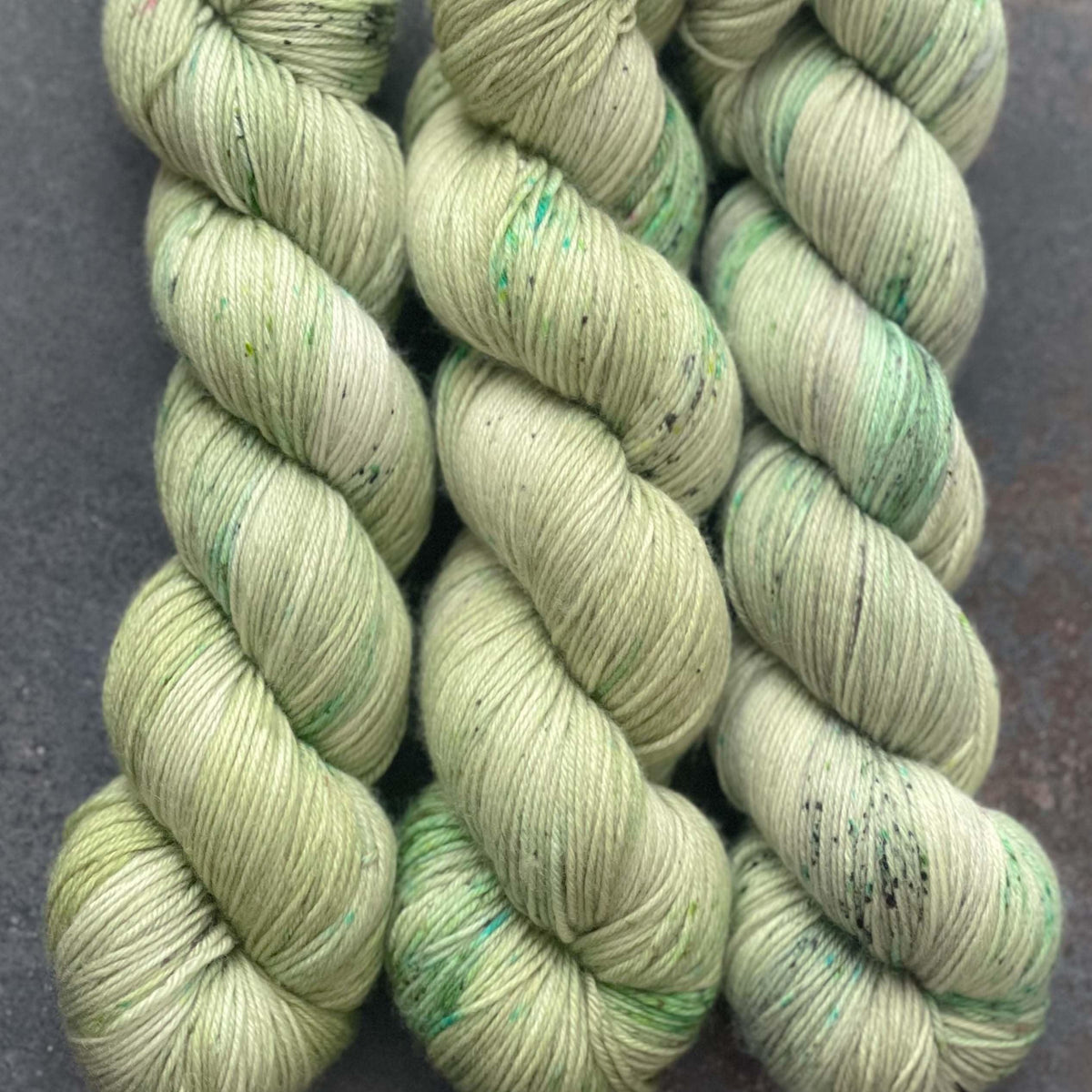 DK PURE HIGH ON LIFE - Biscotte Yarns