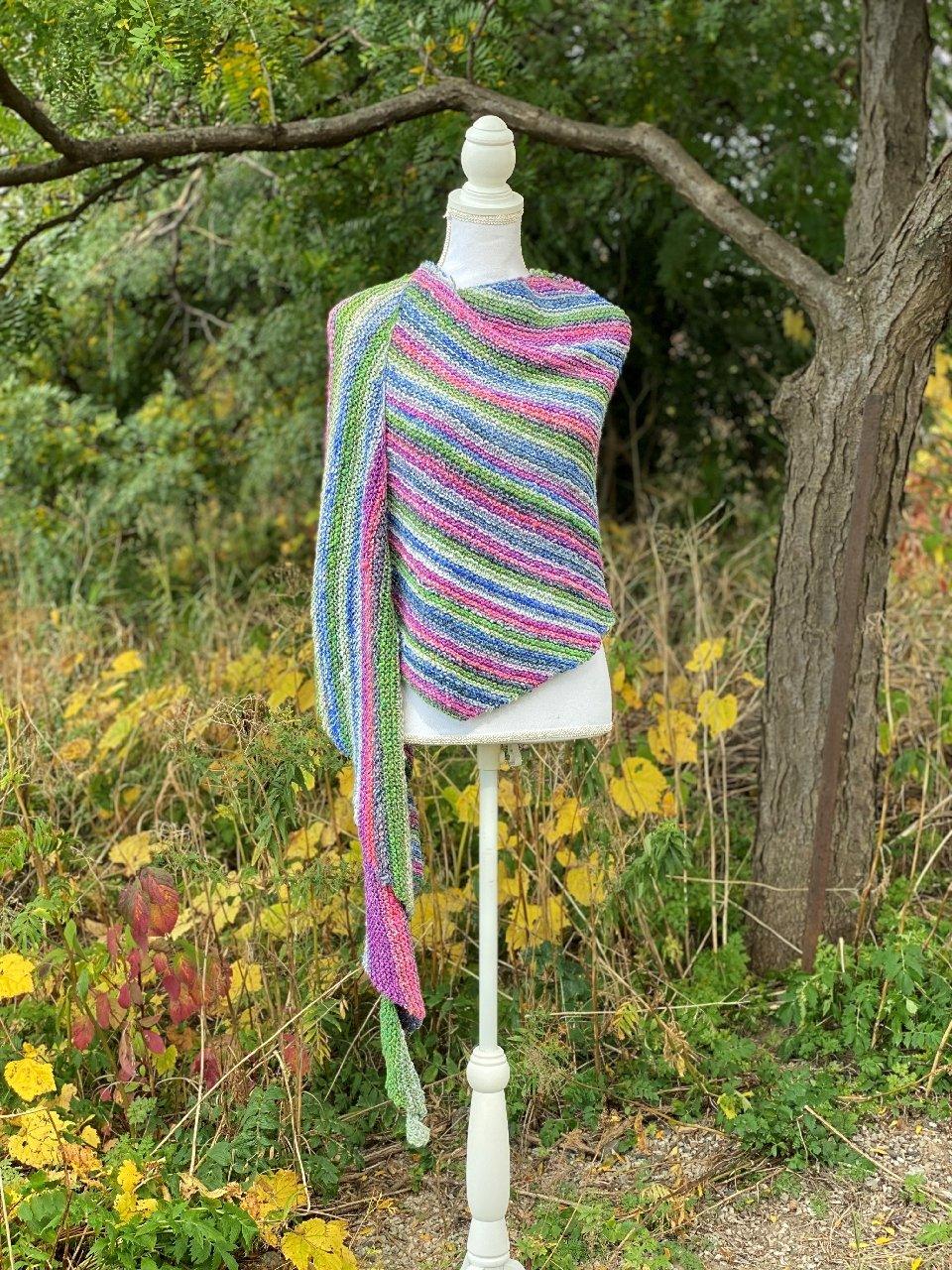 Lucille's Shawl 🦋 - Biscotte Yarns