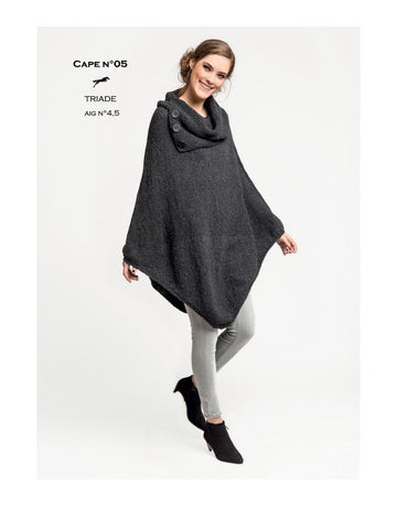 Free Cheval Blanc pattern - Cape - Cat. 26-05 - Biscotte Yarns