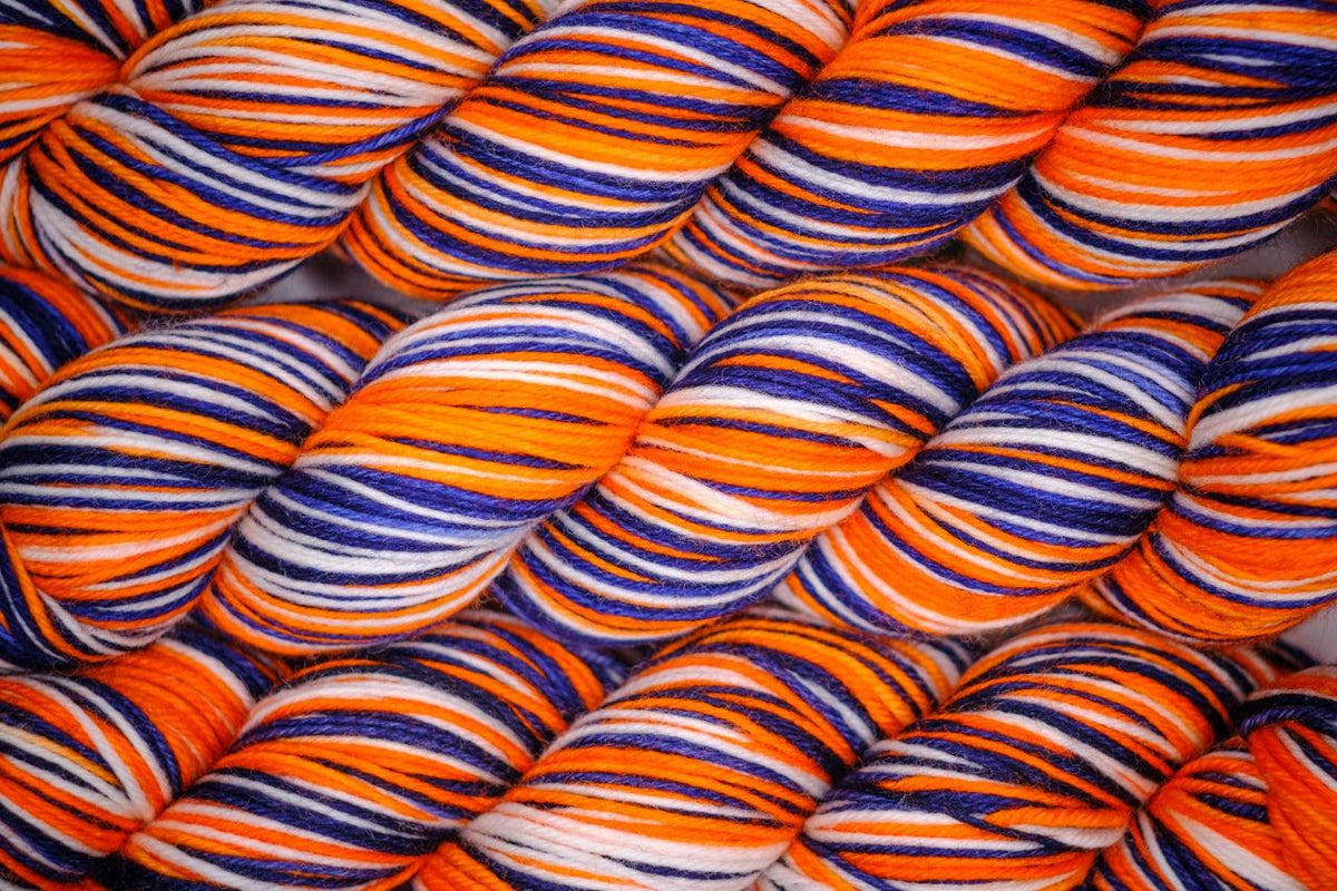 Self-Striping Sock Yarn - BIS-SOCK BEARS