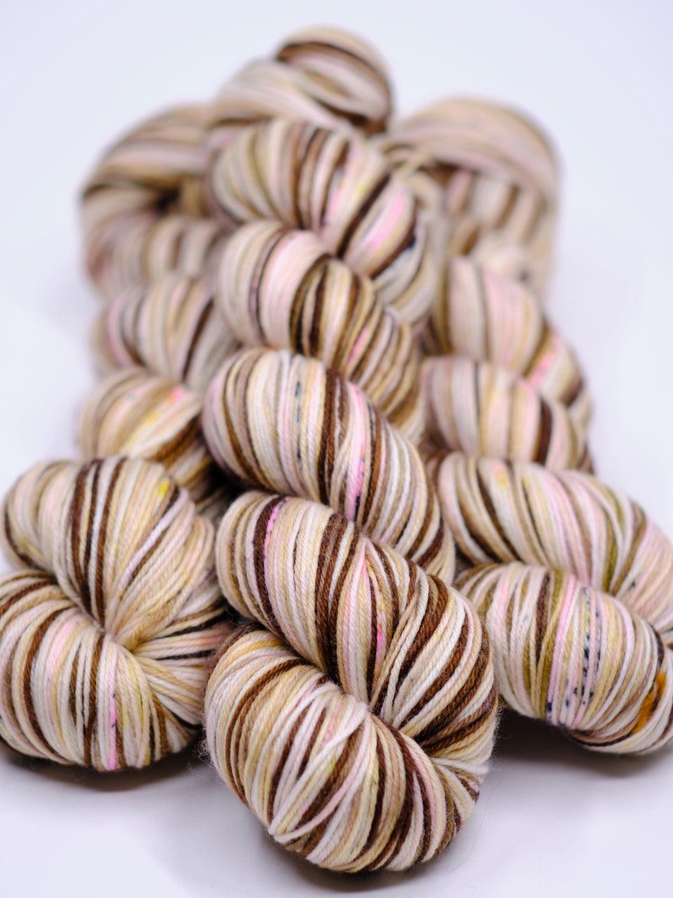 Hand-dyed yarns BIS-SOCK CINNAMON ROLL