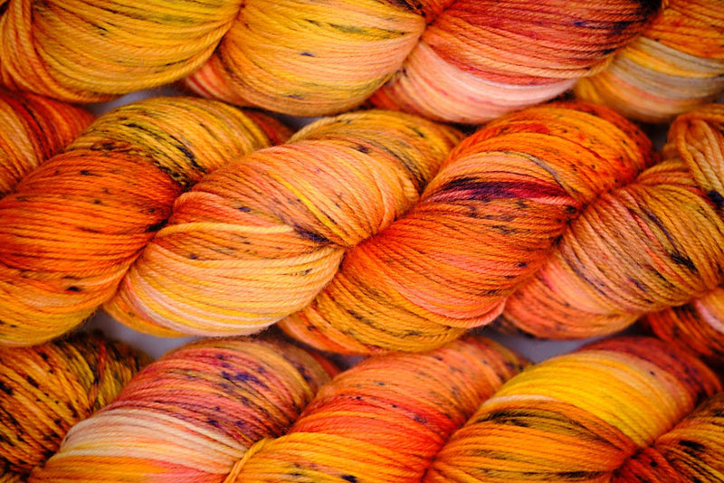 BIS-SOCK BONFIRE (FEU DE JOIE) - Biscotte Yarns