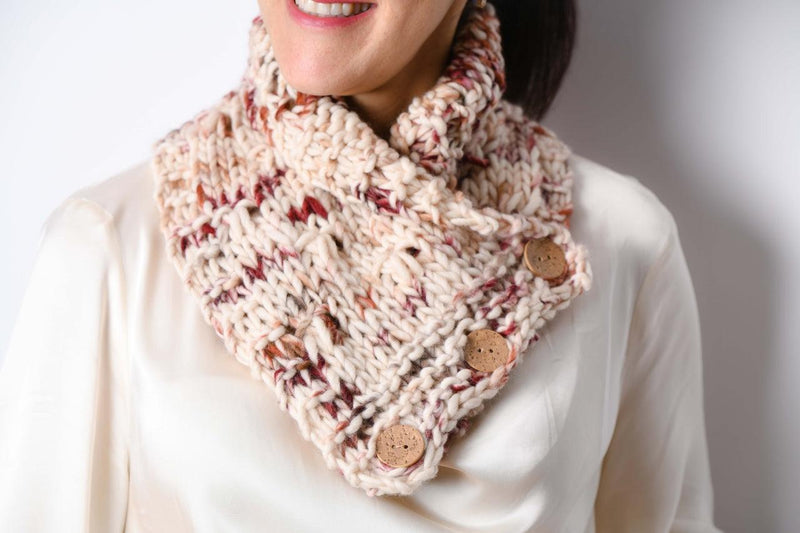 Un Soir - One Night cowl - Free neckwarmer pattern - Biscotte Yarns