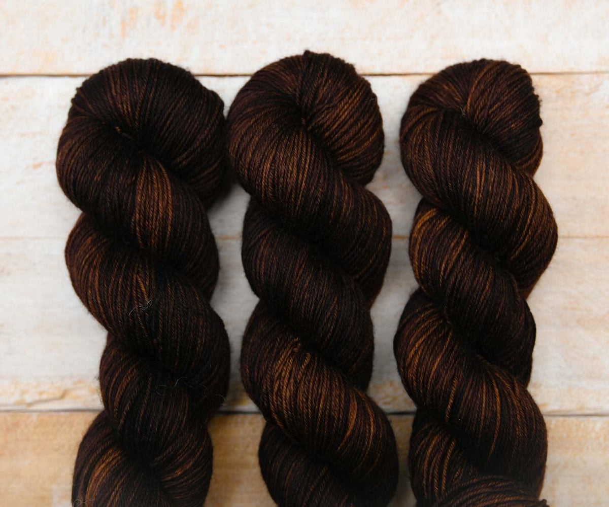 BIS-SOCK CHOCOLAT - Biscotte Yarns