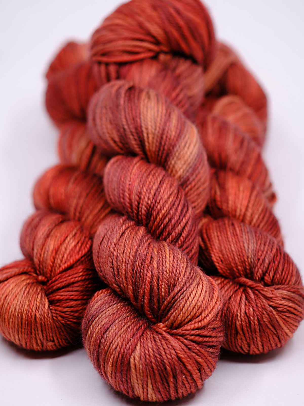 DK PURE RED TIGER - Biscotte Yarns