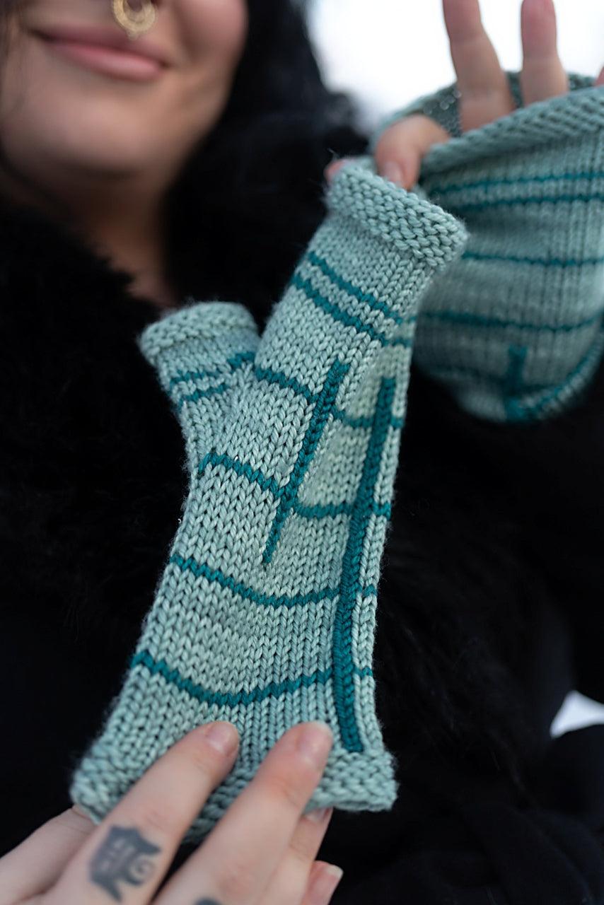 fingerless mitts pattern