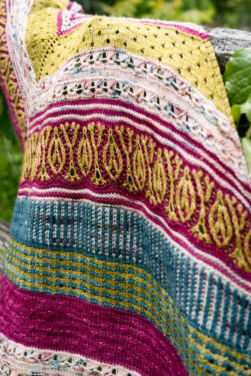 Triptyque Shawl Pattern - Biscotte Yarns