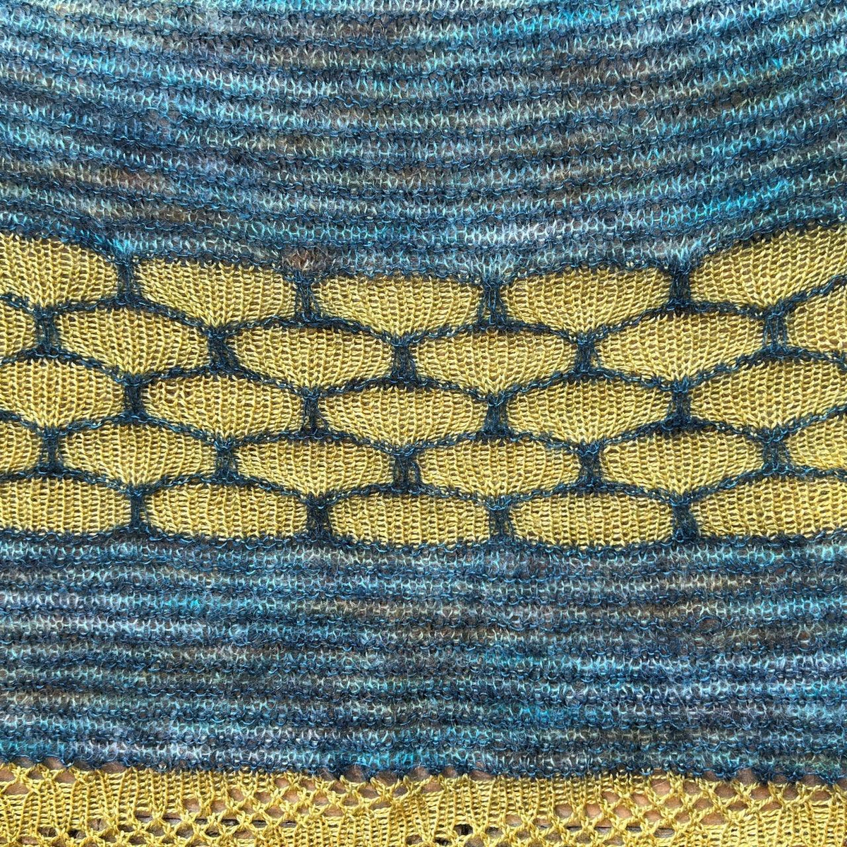 Nebra Sky Shawl | Knitting kit - Biscotte Yarns