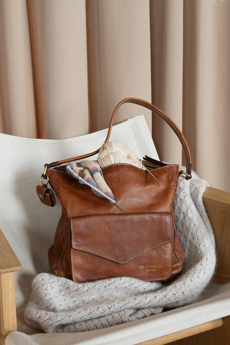 PROJECT Project 1 Crossover Walnut/Gold