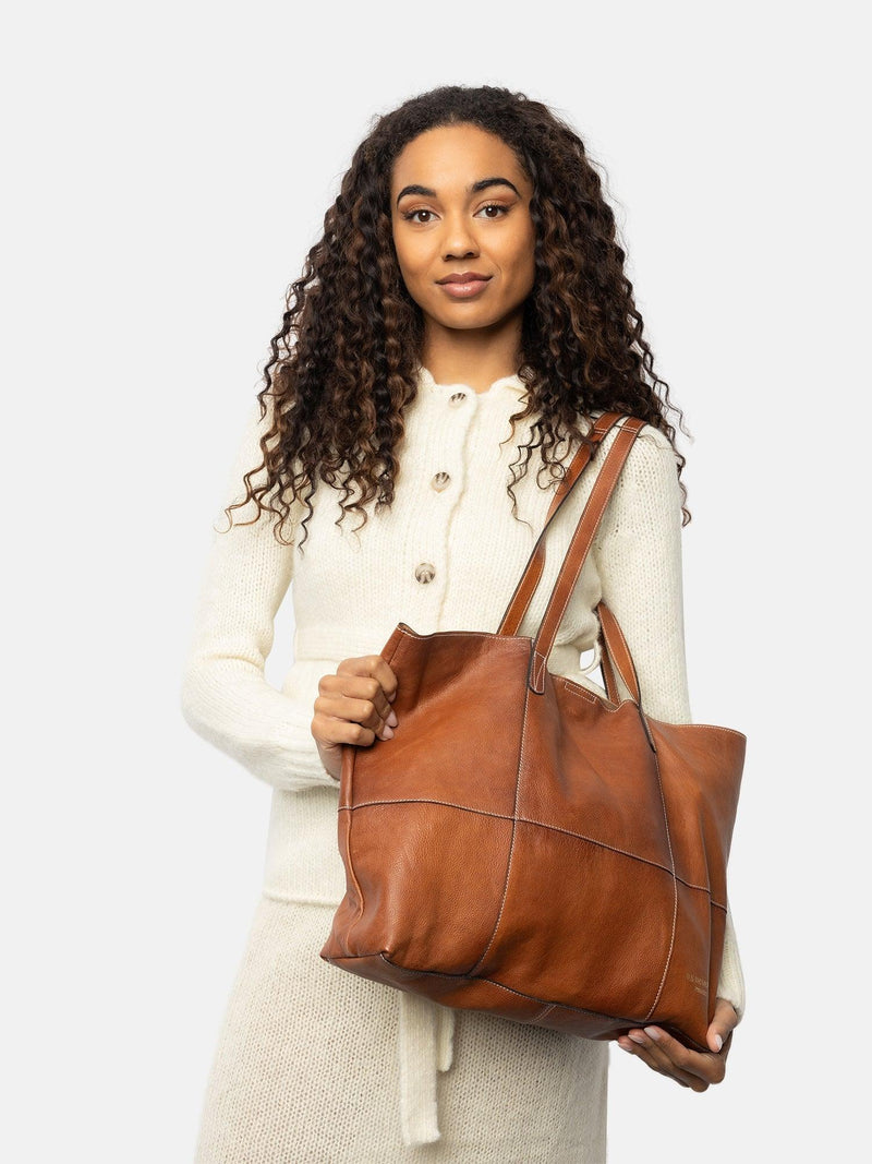PROJECT Project 19 Shoulder bag Walnut
